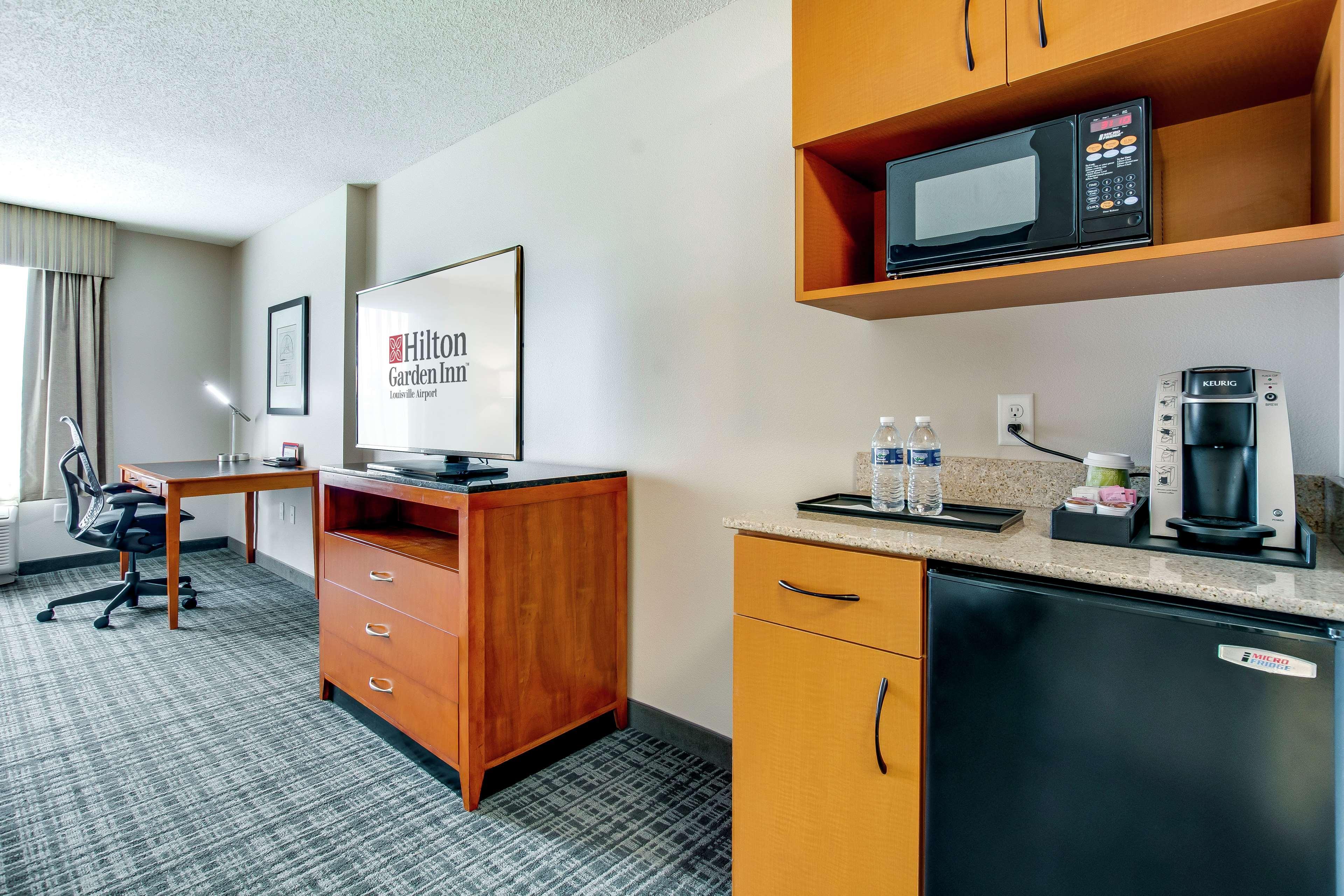 Hotel Hilton Garden Airport 3*