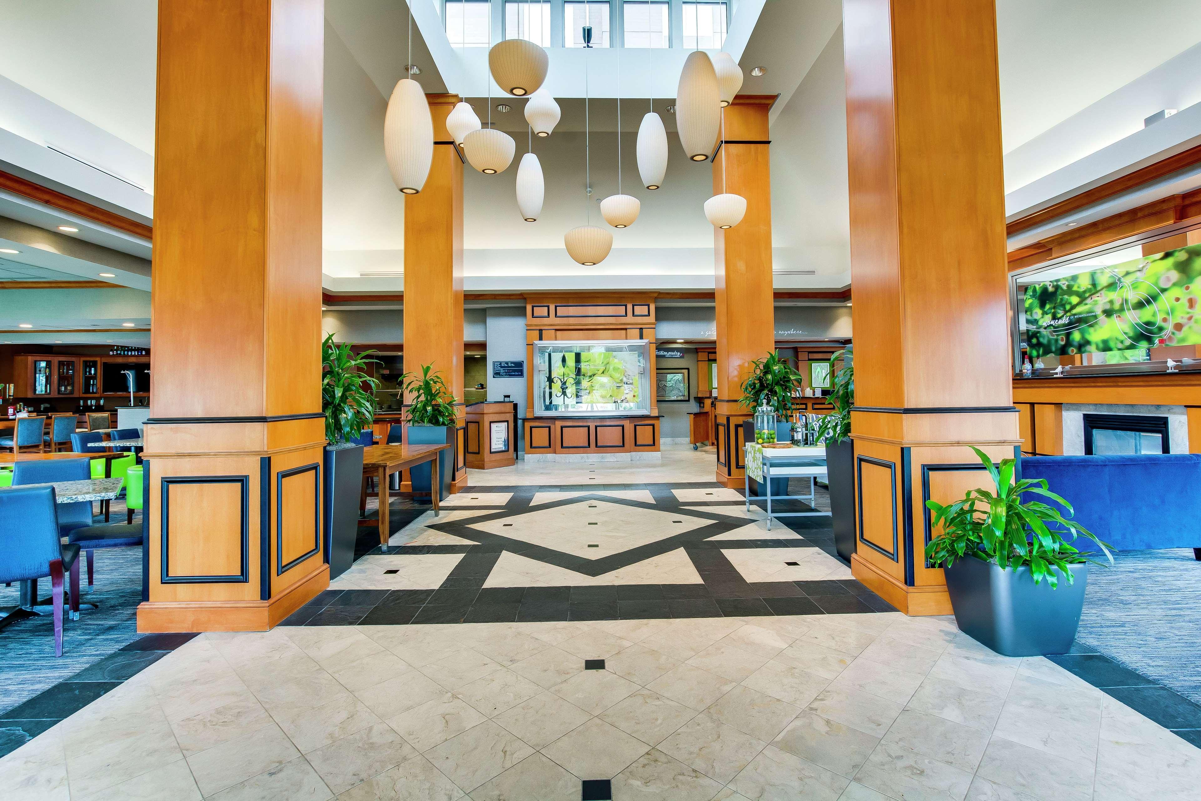 Hilton Garden Airport Hotel