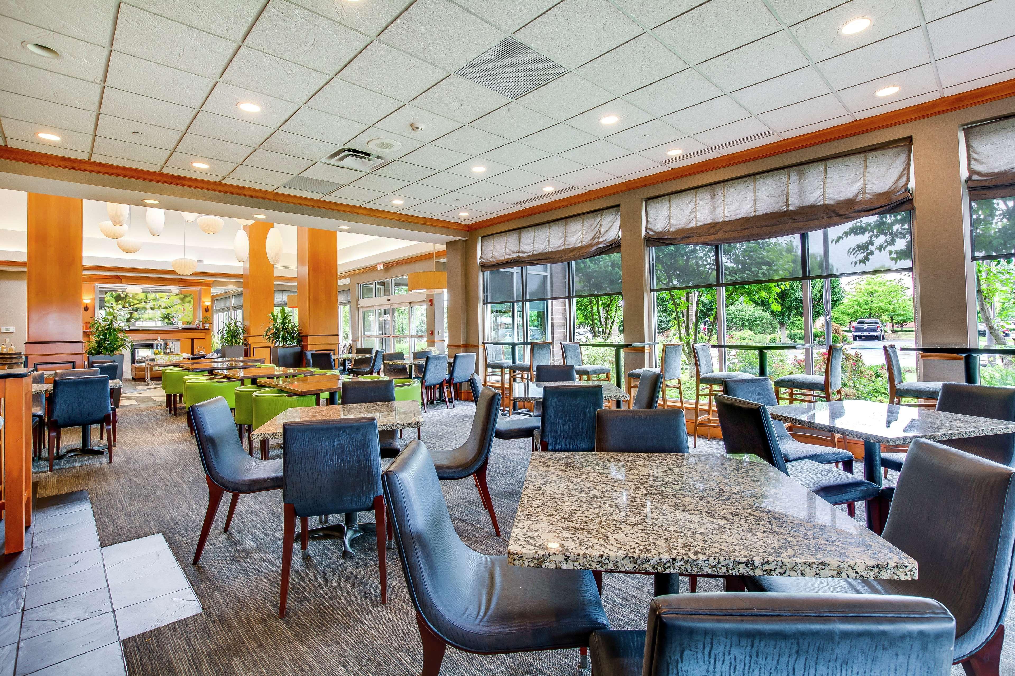 Hilton Garden Airport Hotel