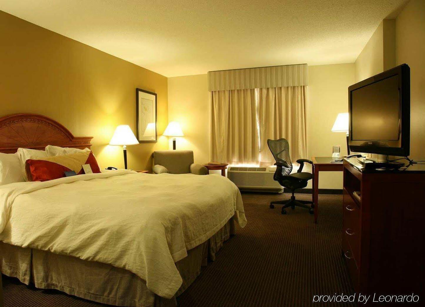 Hilton Garden Airport Hotel Louisville